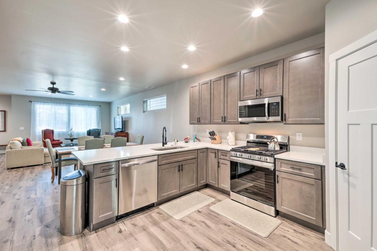 Modern Flagstaff Home, 4 Mi To Downtown! エクステリア 写真